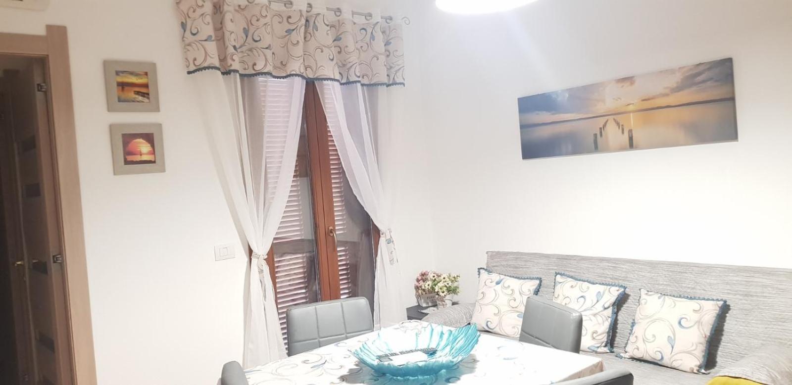 Camelie House Fede Cin R6825 *